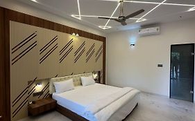 Tatvam Resort